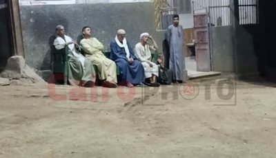مرات أبوهم سممتهم.. أسرة صغار دلجا تتلقى واجب العزاء في المنيا
