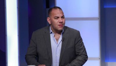 أحمد بلال: محمد شريف مستواه سيئ من بداية الموسم مع الأهلي.. ويجب منح الفرصة لجراديشار