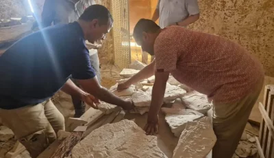 الأقصر تواصل صيانة كنوزها الأثرية.. عبد الغفار يتابع أعمال الترميم الدقيقة بمقبرة الملك الذهبي
