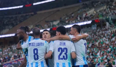 أبطال نصف العالم | بيراميدز يهزم الأهلي السعودي بثلاثية وتوج بكأس القارات الثلاث