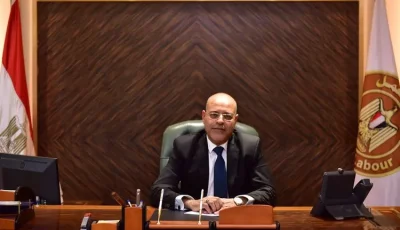 وزير العمل يشهد تسليم 700 عقد عمل معظمهم لـ”ذوي همم” في 26 محافظة