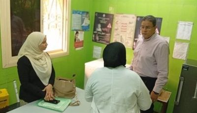 خلال جولة مفاجئة.. وكيل صحة المنوفية يحيل مديرة وحدة صحية للتحقيق لتغيبها عن العمل