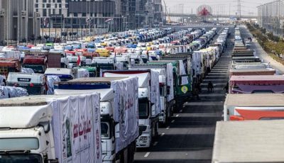 القافلة الـ29 من شاحنات المساعدات الإنسانية تتحرك من مصر باتجاه غزة