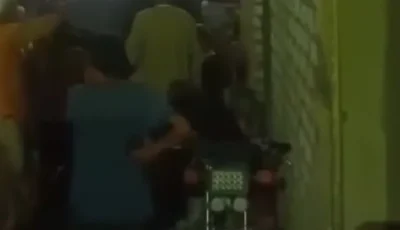 طار ولف 4 ساعات .. نعش الشيخ خلف يجوب قرى ومنازل أحبابه قبل الدفن بسلام أسيوط