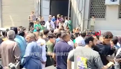 تشييع جثماني شابين ضحيتي حادث سقوط سيارة بمصرف في بلبيس