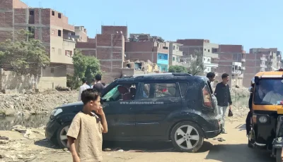 صور السيارة التي كان يستقلها 4 شباب ضحايا حادث الغرق بمصرف بالشرقية