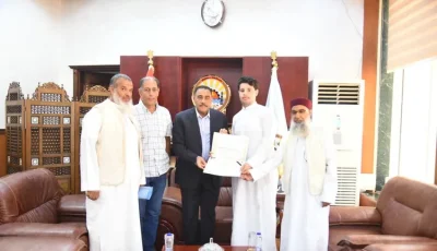 محافظ مطروح يكرم شاب عثر على مبلغ 45 ألف جنيه بحادث قطار الضبعة