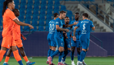 مفاجأة في إحصائيات الشوط الأول بين الهلال والقادسية