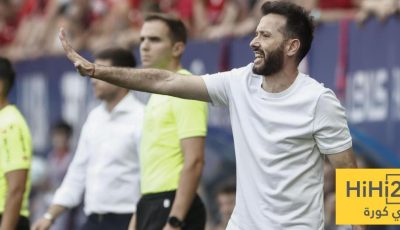 رأي مدرب فالنسيا في جدل ملعب مباراته ضد برشلونة