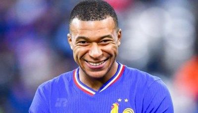 فرنسا تقوز على ايسنلدا في تصفيات كأس العالم